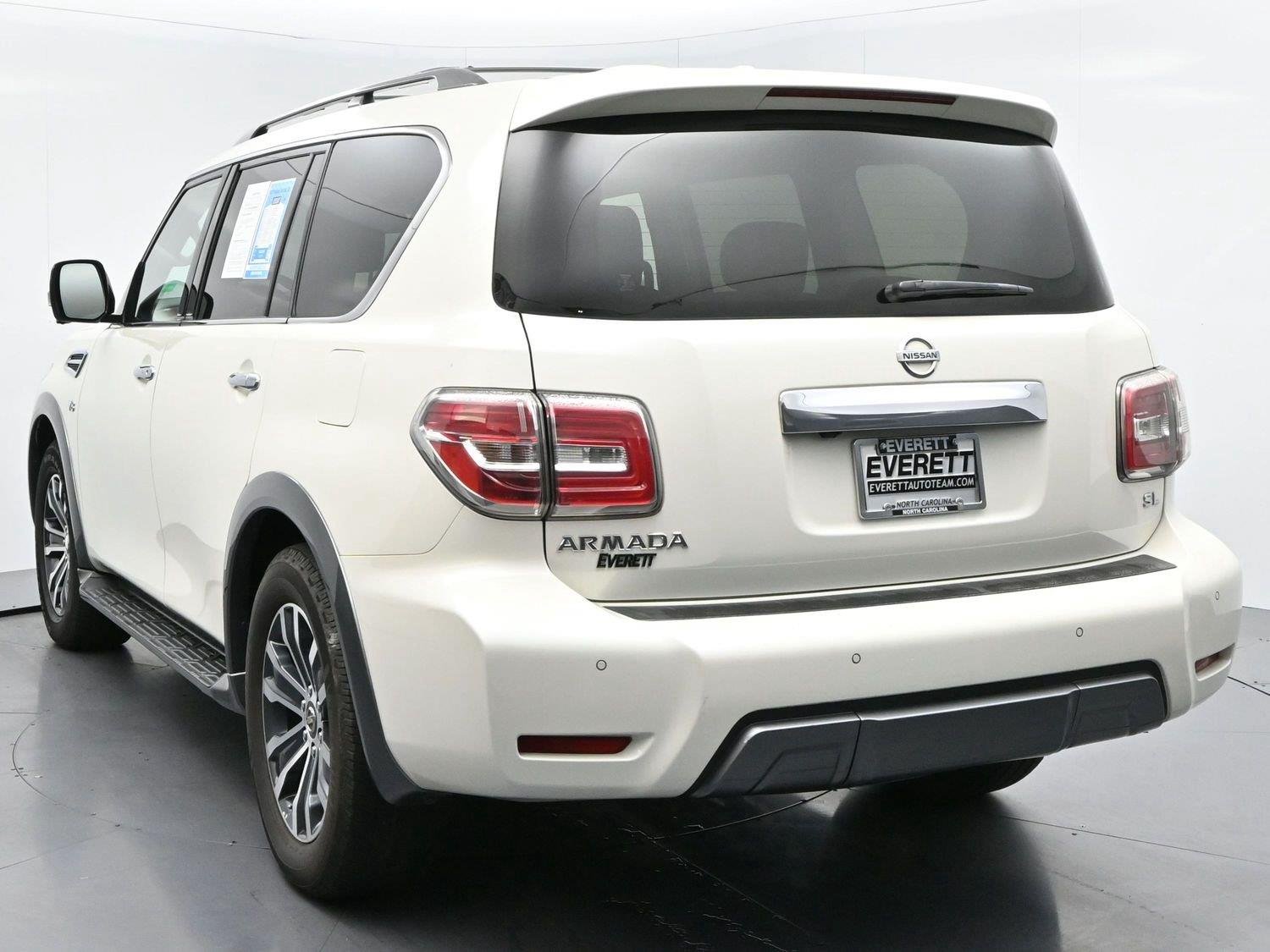 Used 2019 Pearl White Tricoat Nissan SL image 6