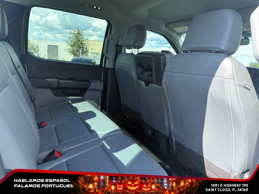 Used 2023 White Ford XL image 28