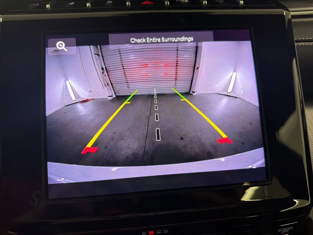 Used 2024 White Jeep Altitude X image 19