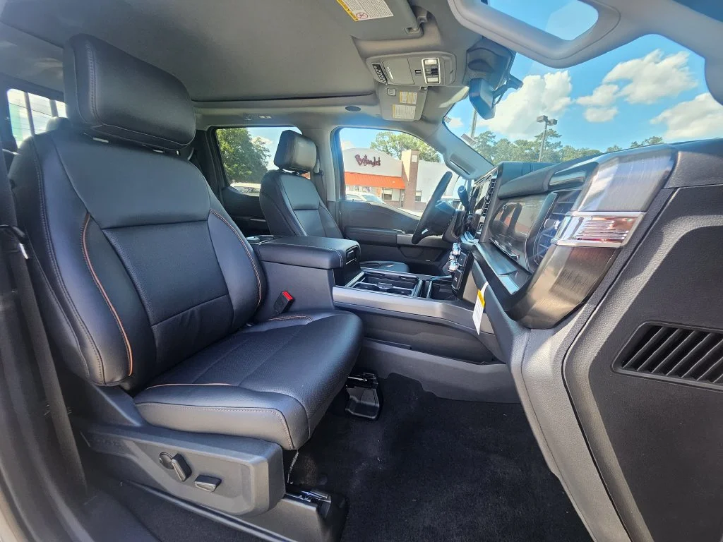 New 2026 Carbonized Gray Metallic Ford F-250® Lariat® image 30