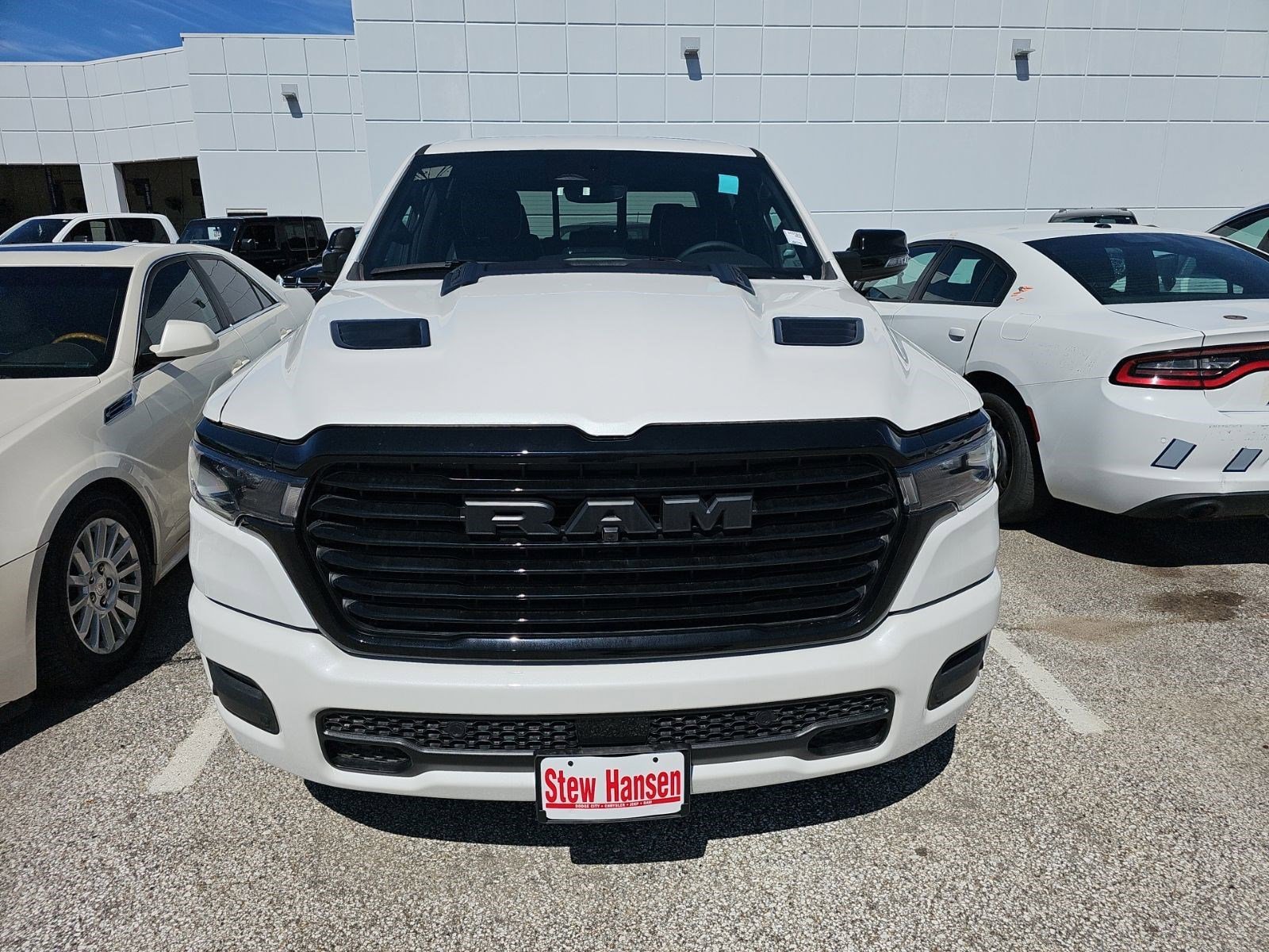 2026 RAM 1500 Laramie - Photo 7