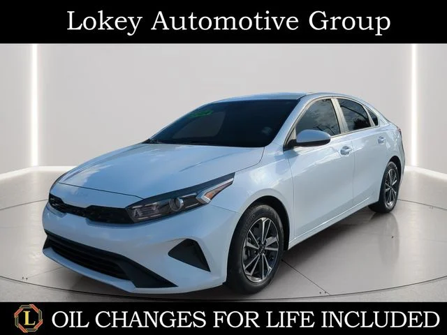 Used 2024 White Kia LXS image 1