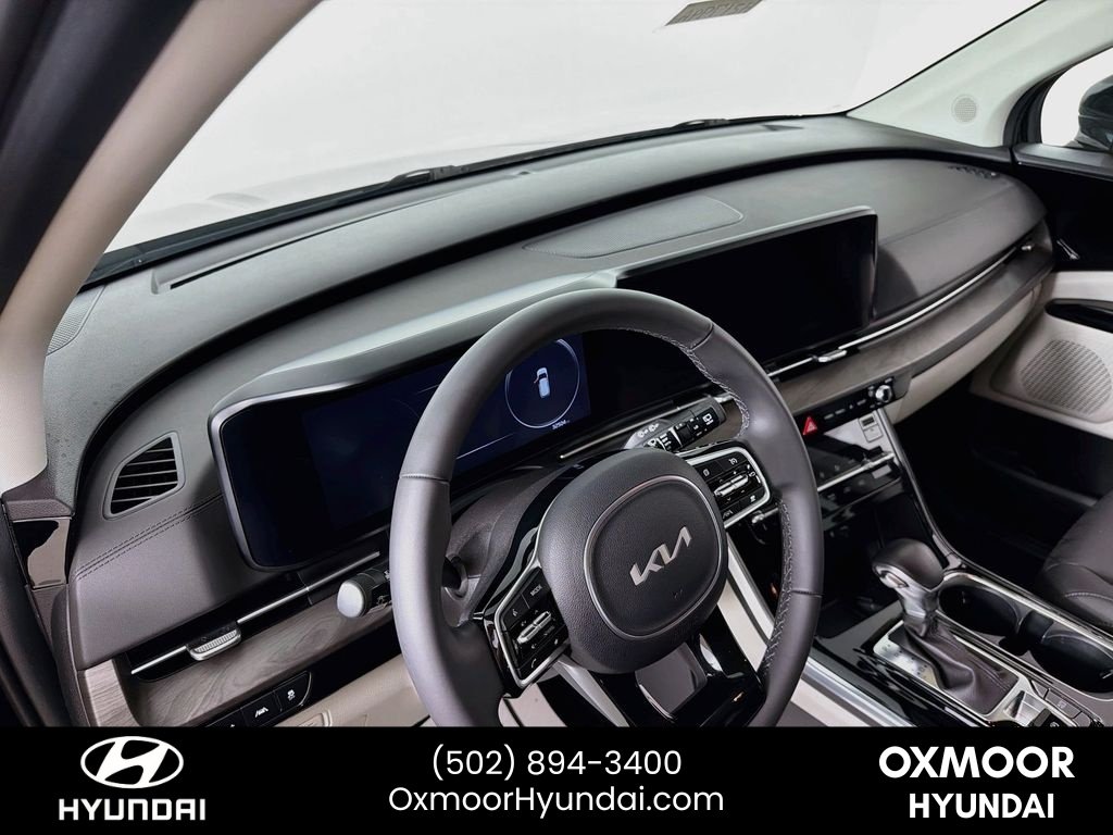 Used 2024 Aurora Black Pearl Kia SX image 9