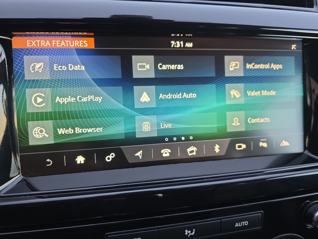 Used 2017 Gray Land Rover HSE image 25