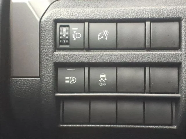 Certified Used 2024 ICE CAP Toyota  image 18
