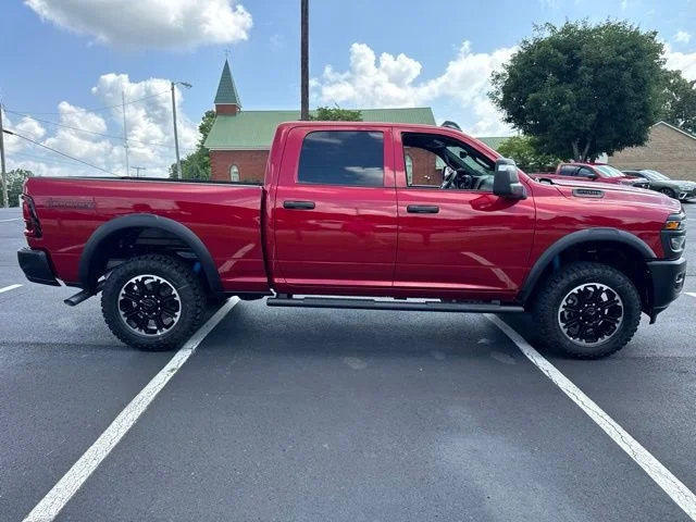 New 2026 Molten Red Pearl-Coat Exterior Paint RAM Tradesman image 8