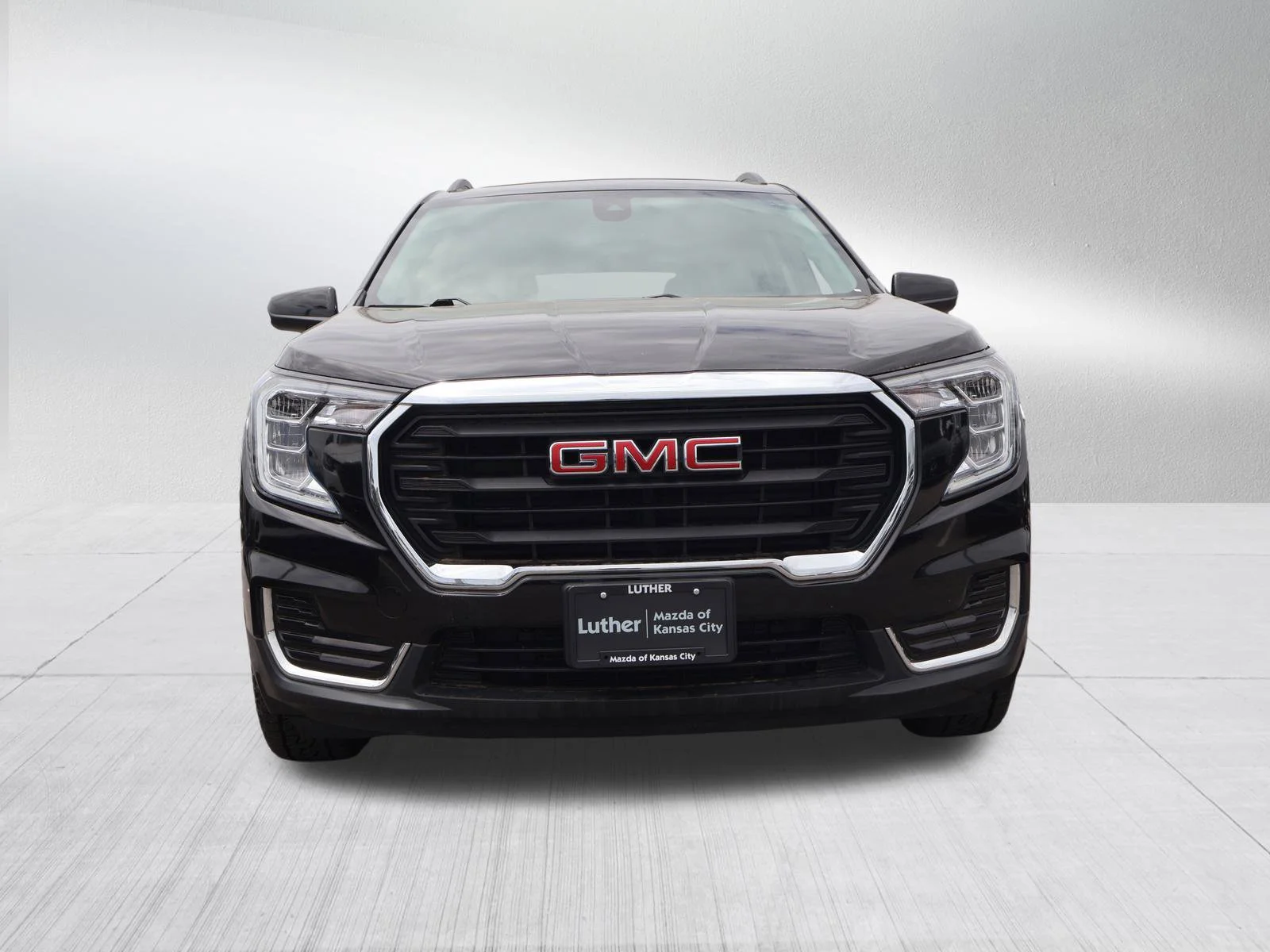 Used 2022 GMC Terrain SLE with VIN 3GKALMEVXNL304653 for sale in Kansas City