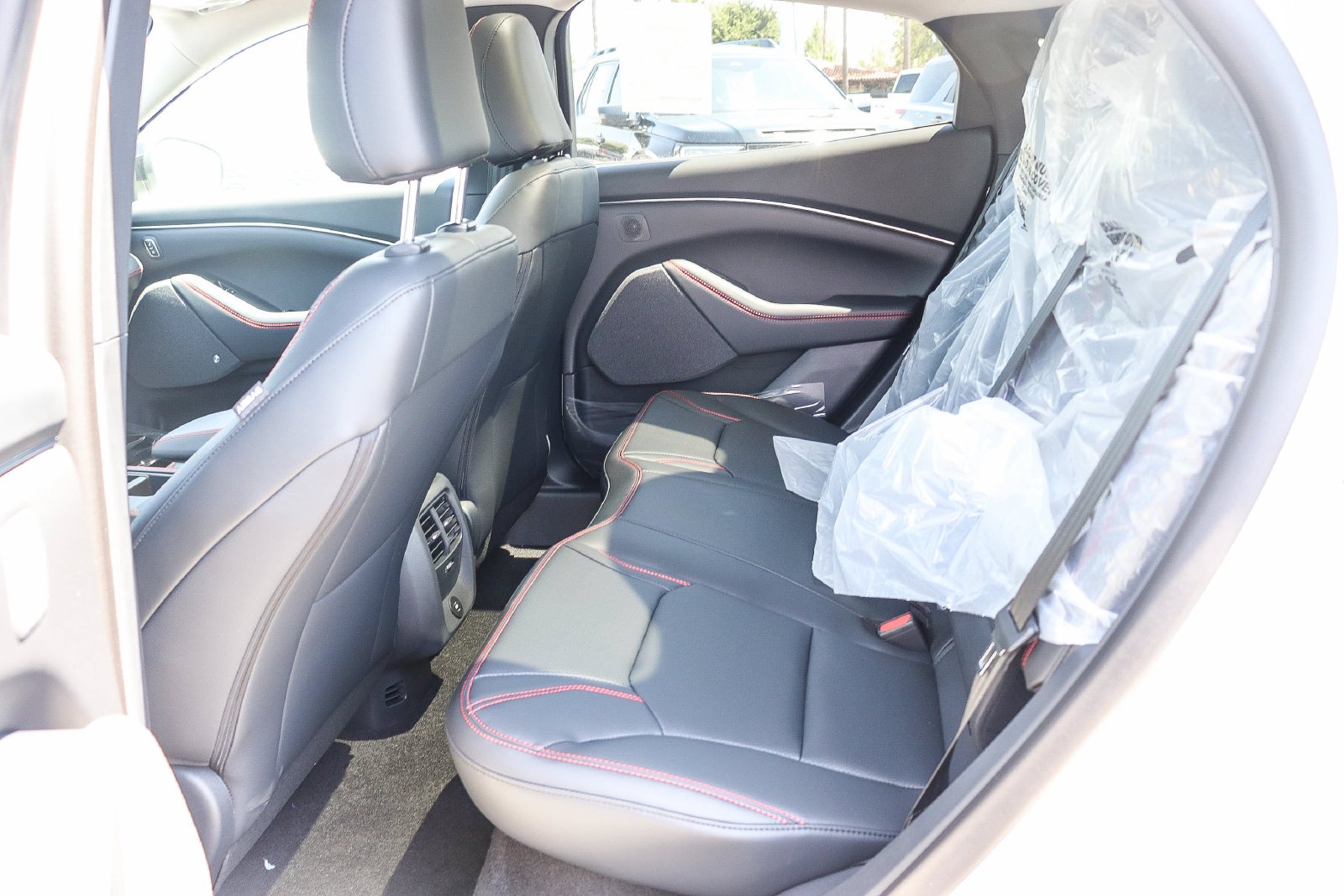 New 2026 Star White Metallic Tri-coat Ford Premium image 18