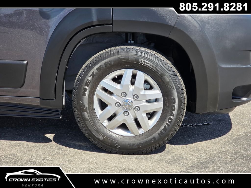 Used 2021 Gray Ram High Roof image 9