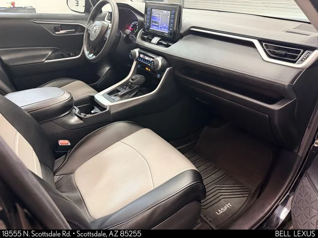 Used 2021 Black Toyota XLE image 11