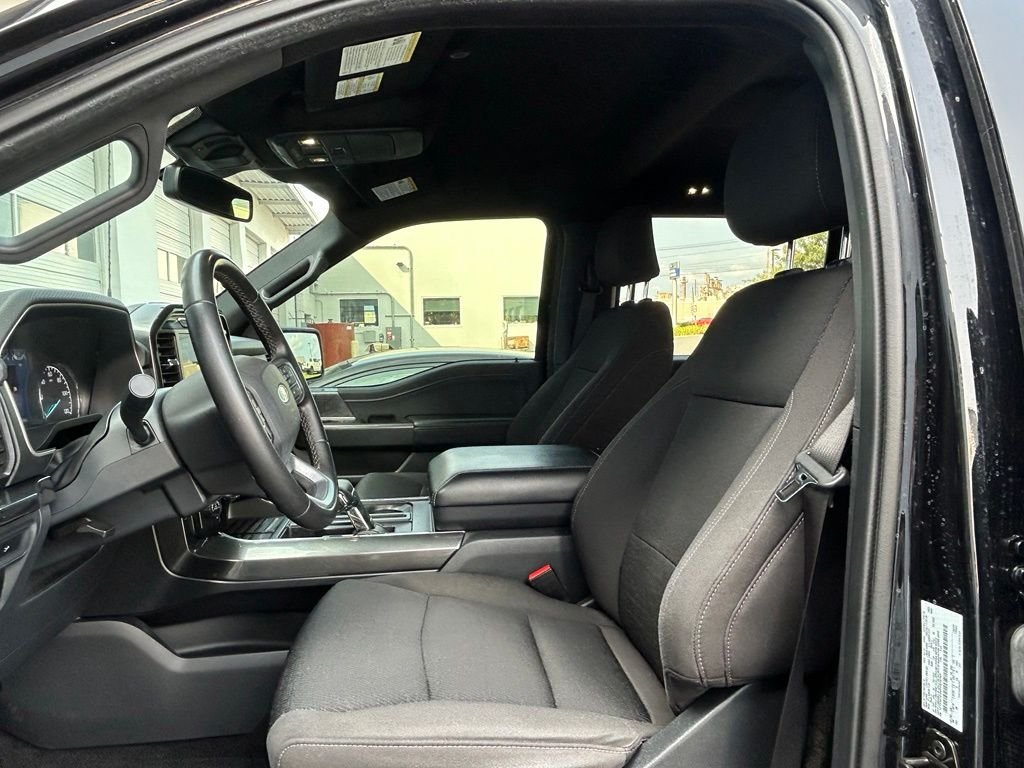 Used 2023 Black Metallic Ford XLT image 15