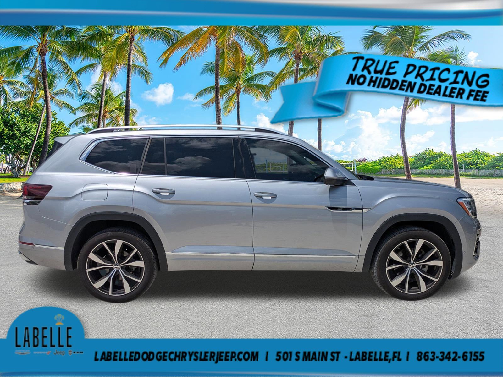 Used 2025 Silver Volkswagen 2.0T SEL Premium R-Line image 3