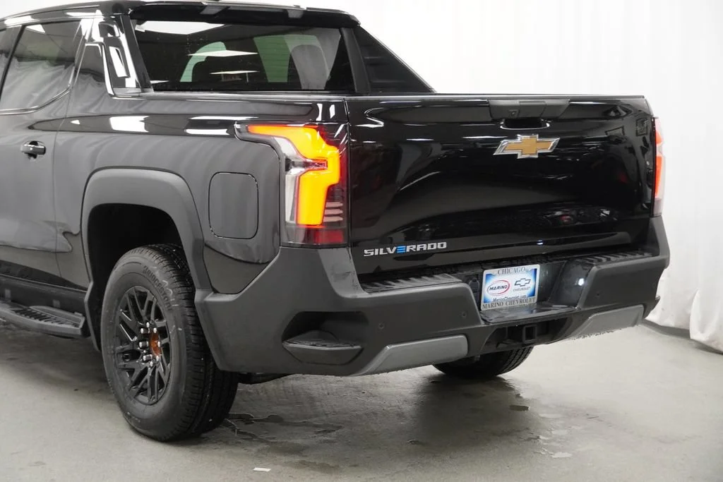 New 2026 Black Chevrolet LT - Extended Range image 34