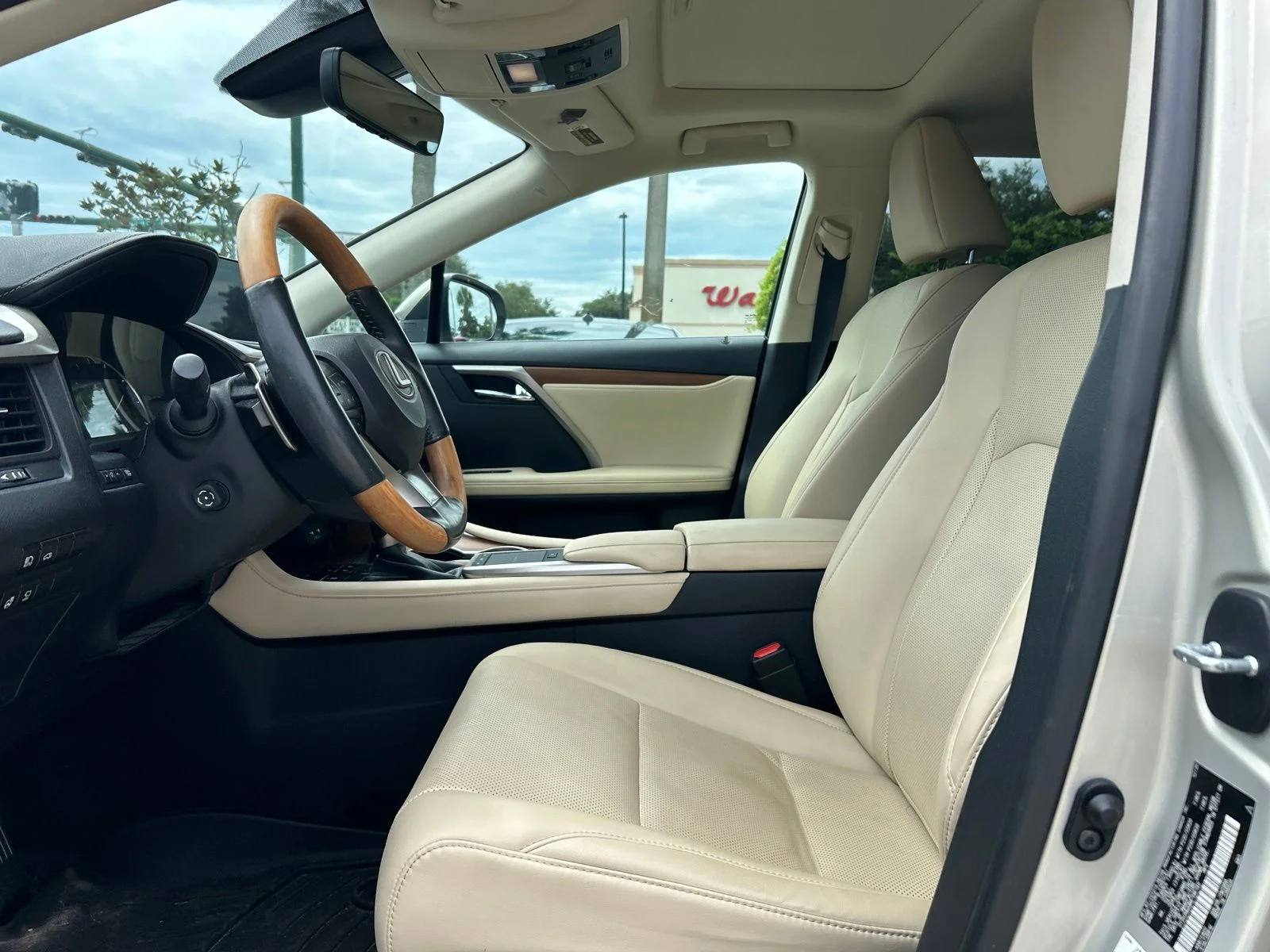 Used 2021 Beige Metallic Lexus 350 image 9