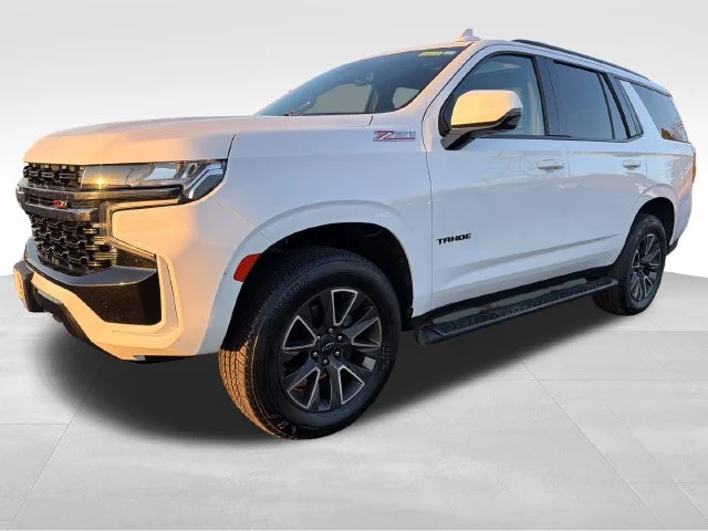 Used 2021 SUMMIT WHITE Chevrolet Z71 image 1