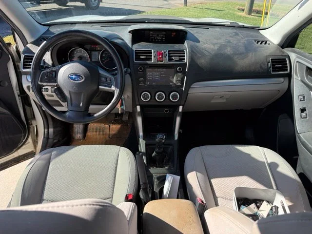 Used 2016 White Subaru 2.5i image 12