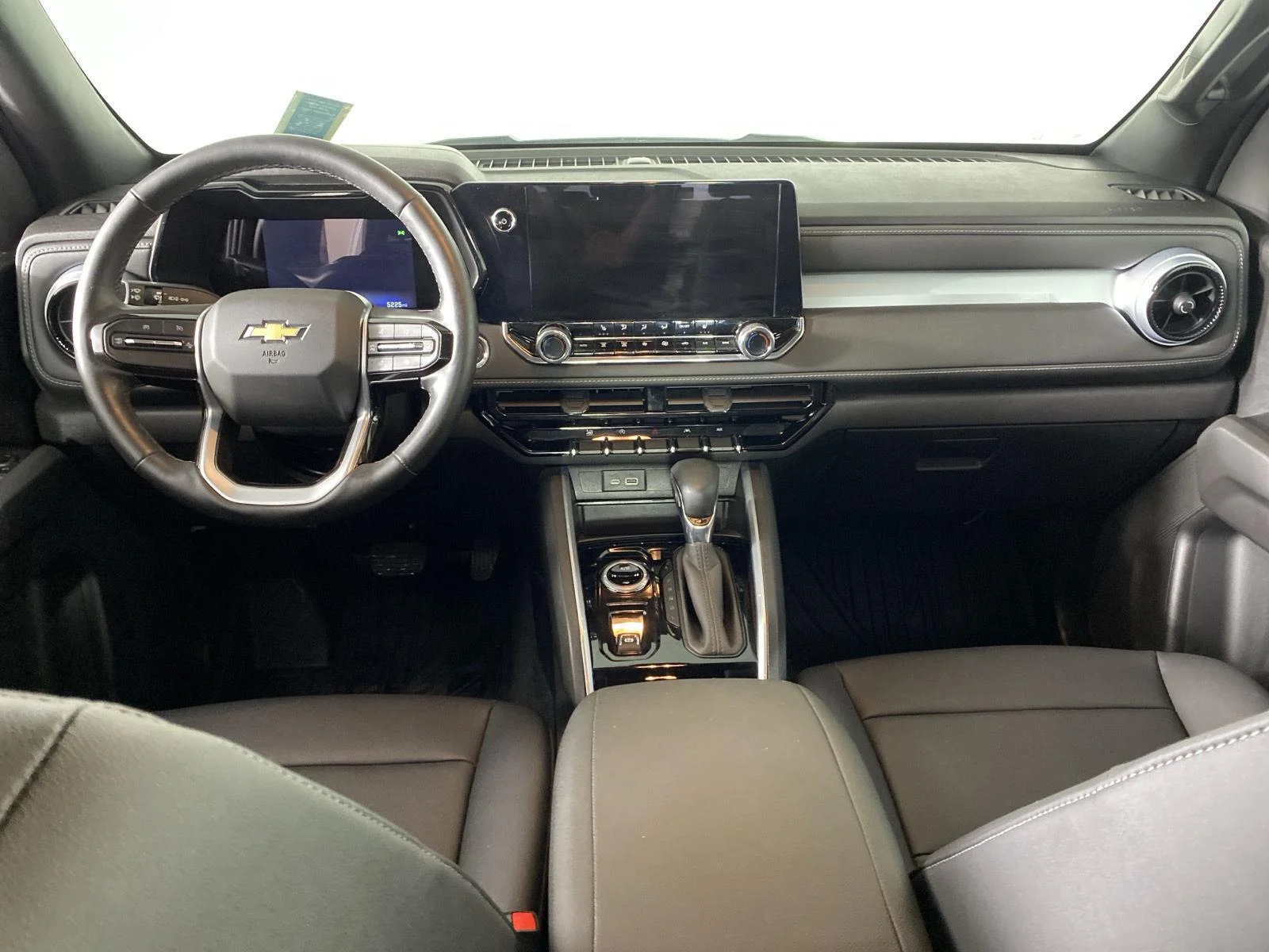 Used 2023 SUMMIT WHITE Chevrolet 4WD LT image 25