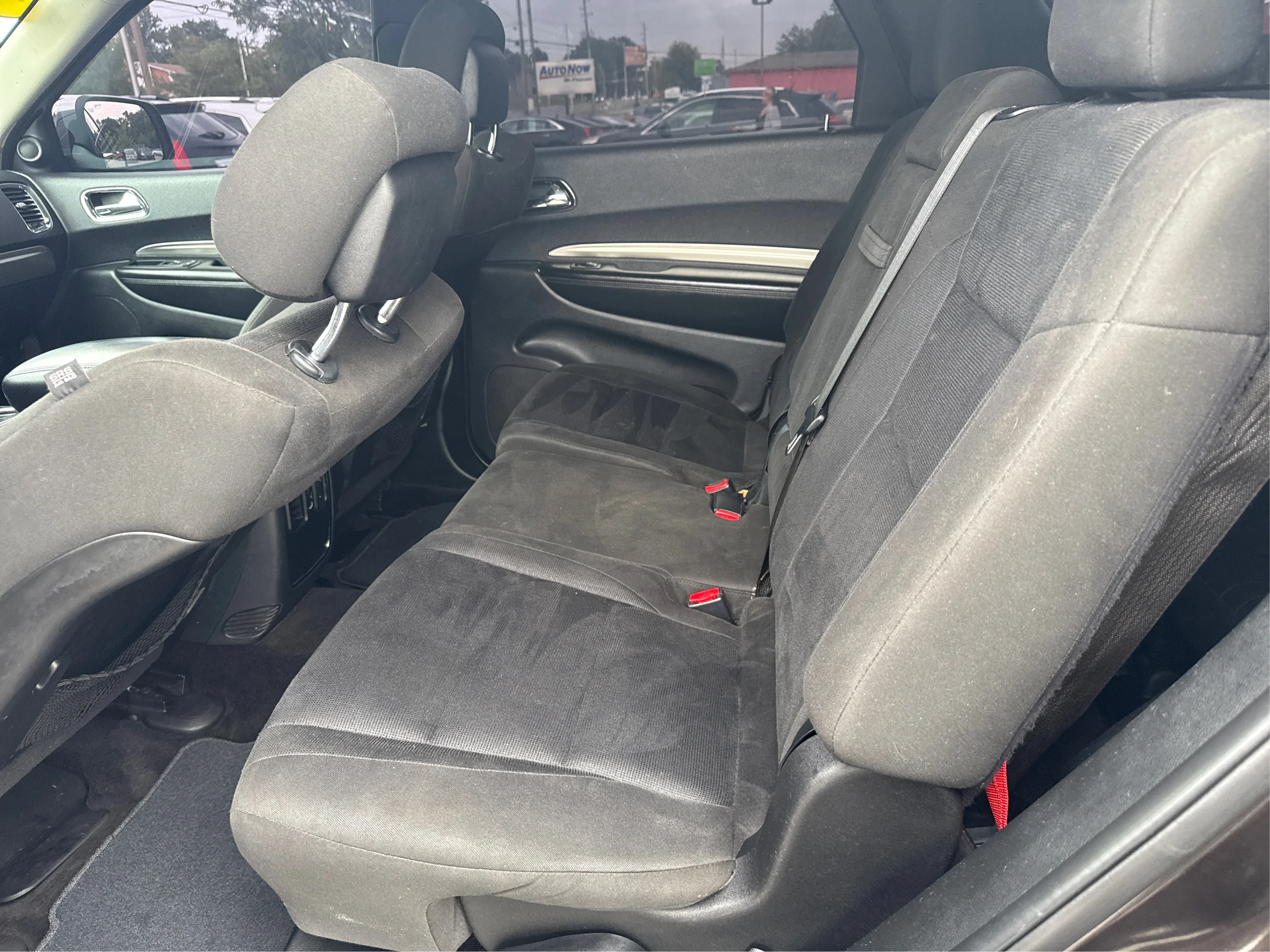 Used 2017 Brown Dodge SXT RWD image 10