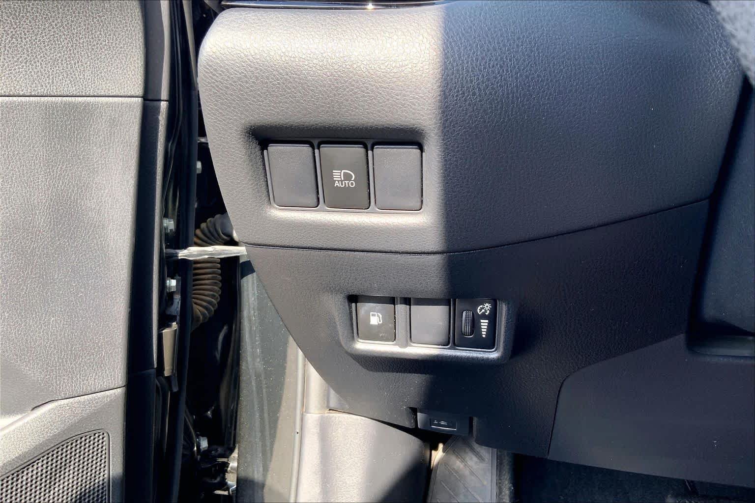 Used 2020 Black Sand Pearl Toyota XLE image 36