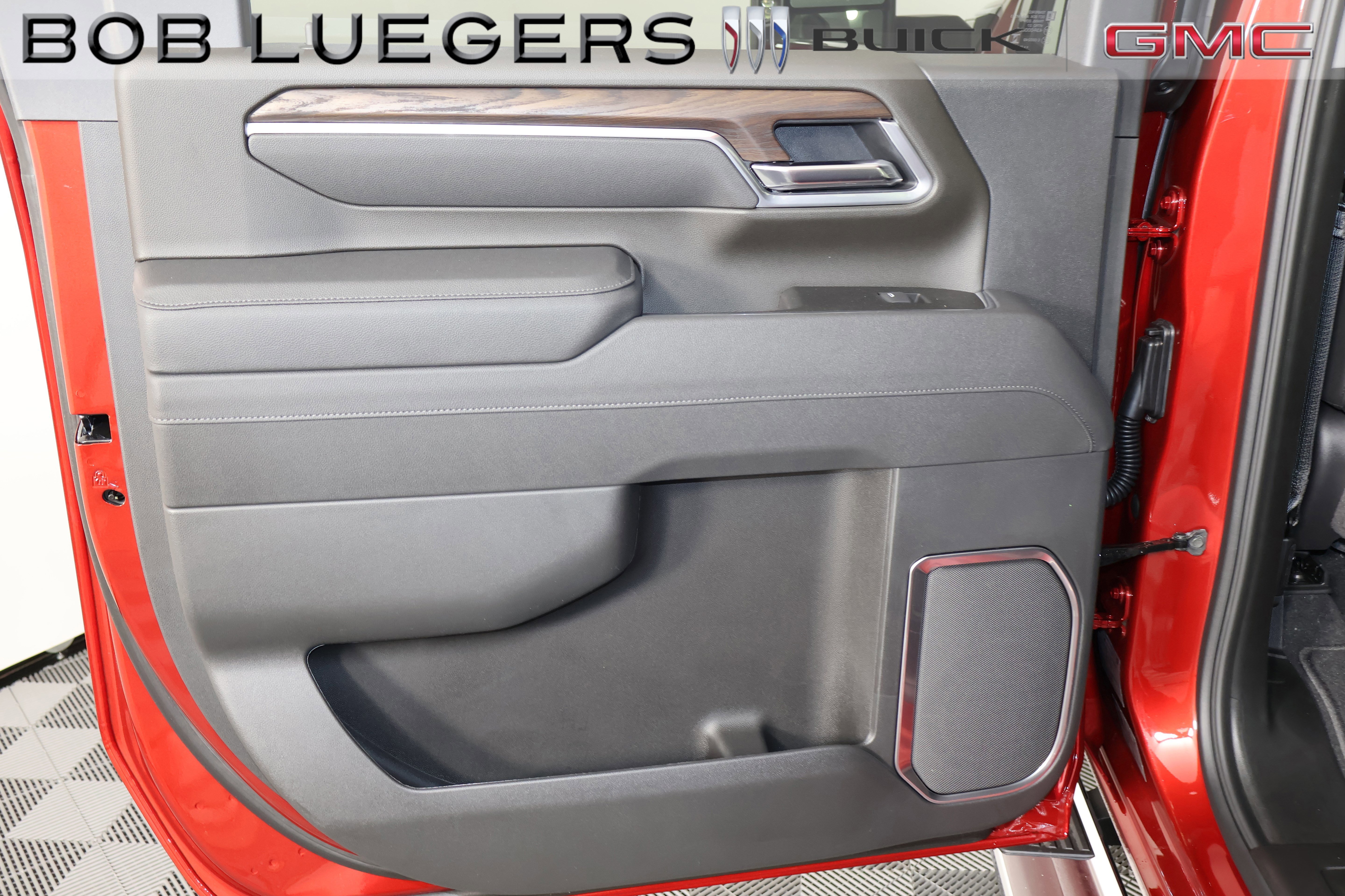 2026 GMC Sierra 2500HD SLT - Photo 12