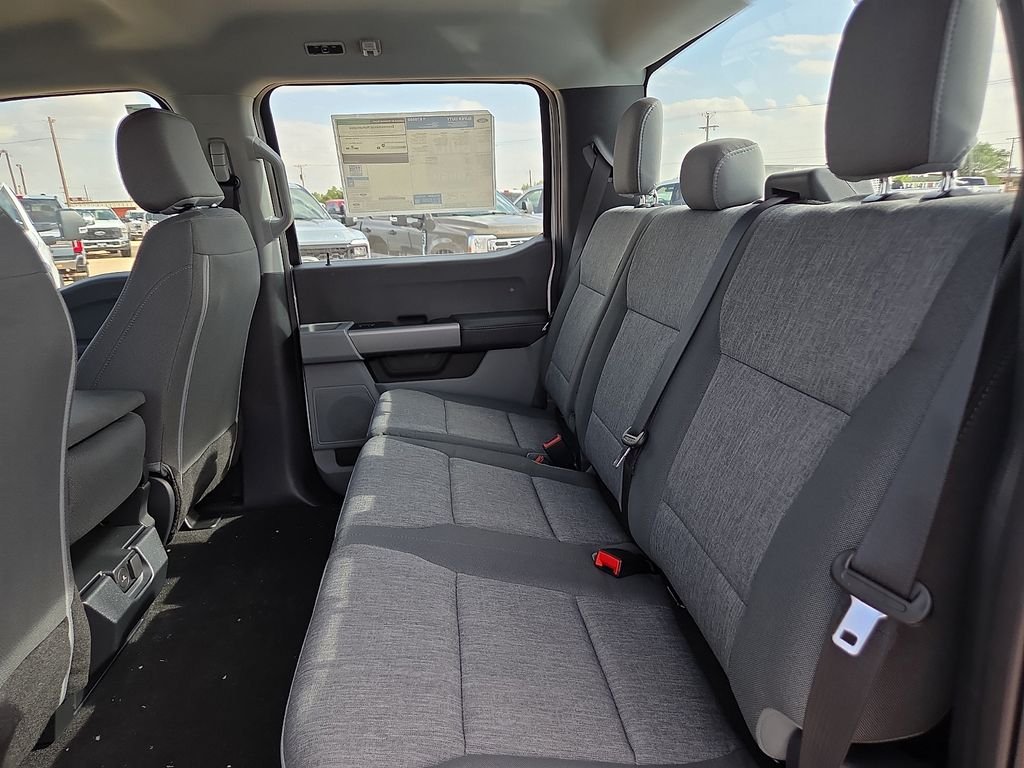 New 2026 Oxford White Ford F-350® XL image 17