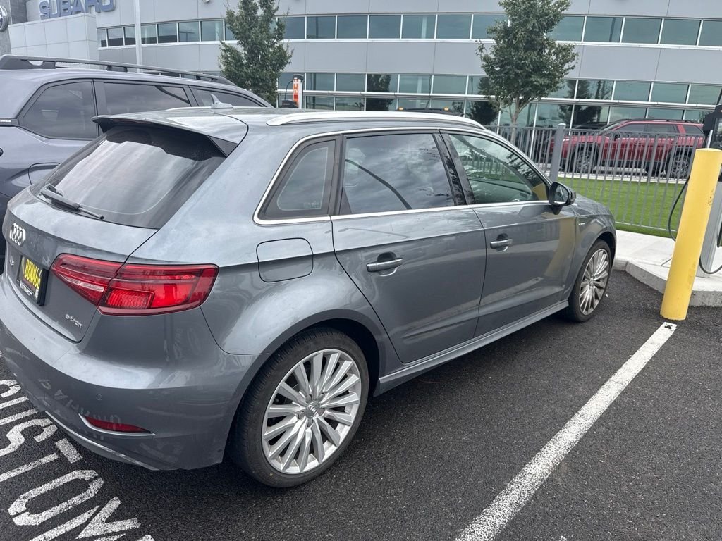Used 2017 Gray Audi 1.4T Premium image 10