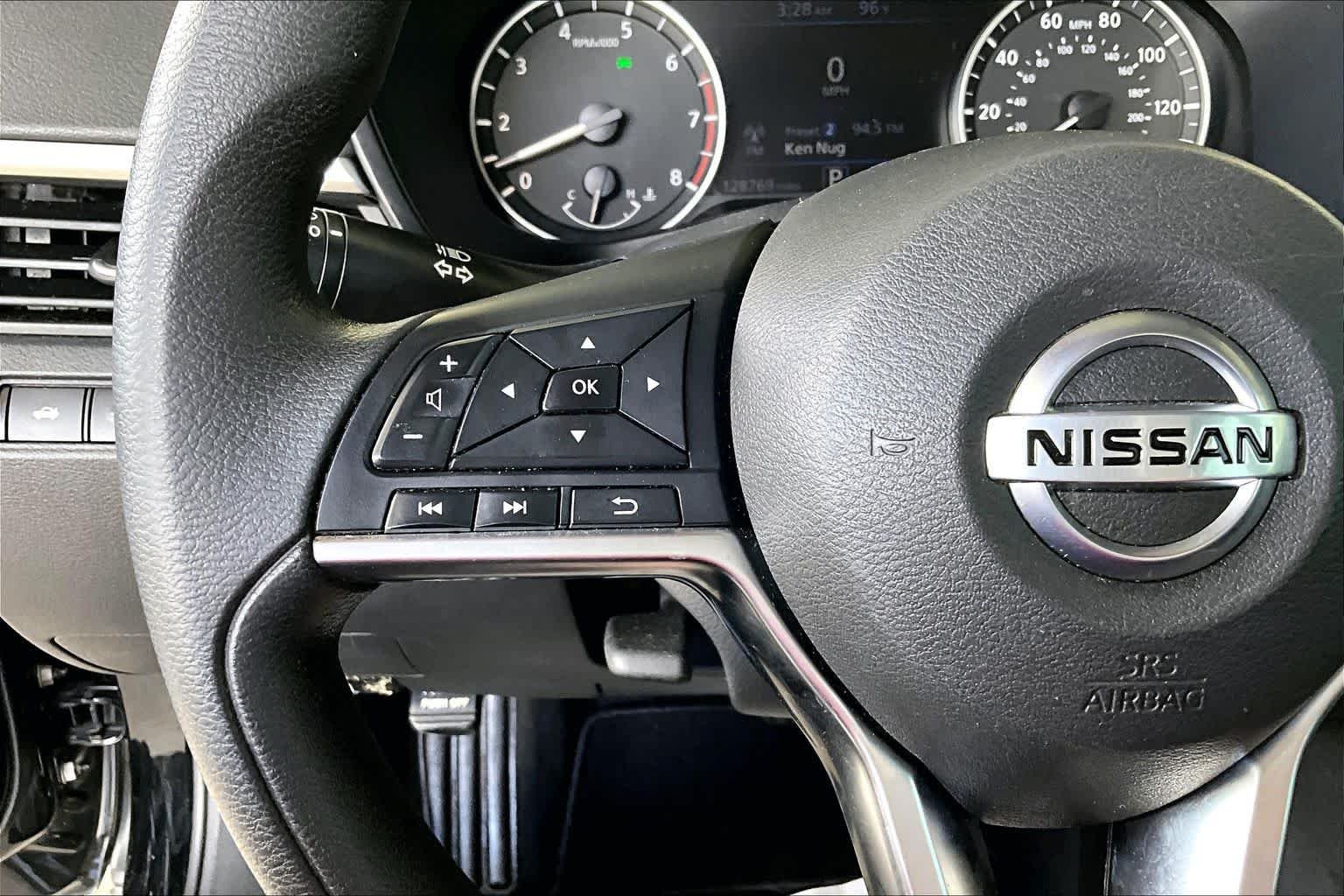 Used 2020 Super Black Nissan 2.5 S image 23