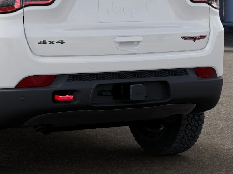 New 2026 Bright White Clear-Coat Exterior Paint Jeep Trailhawk 4x4 image 39