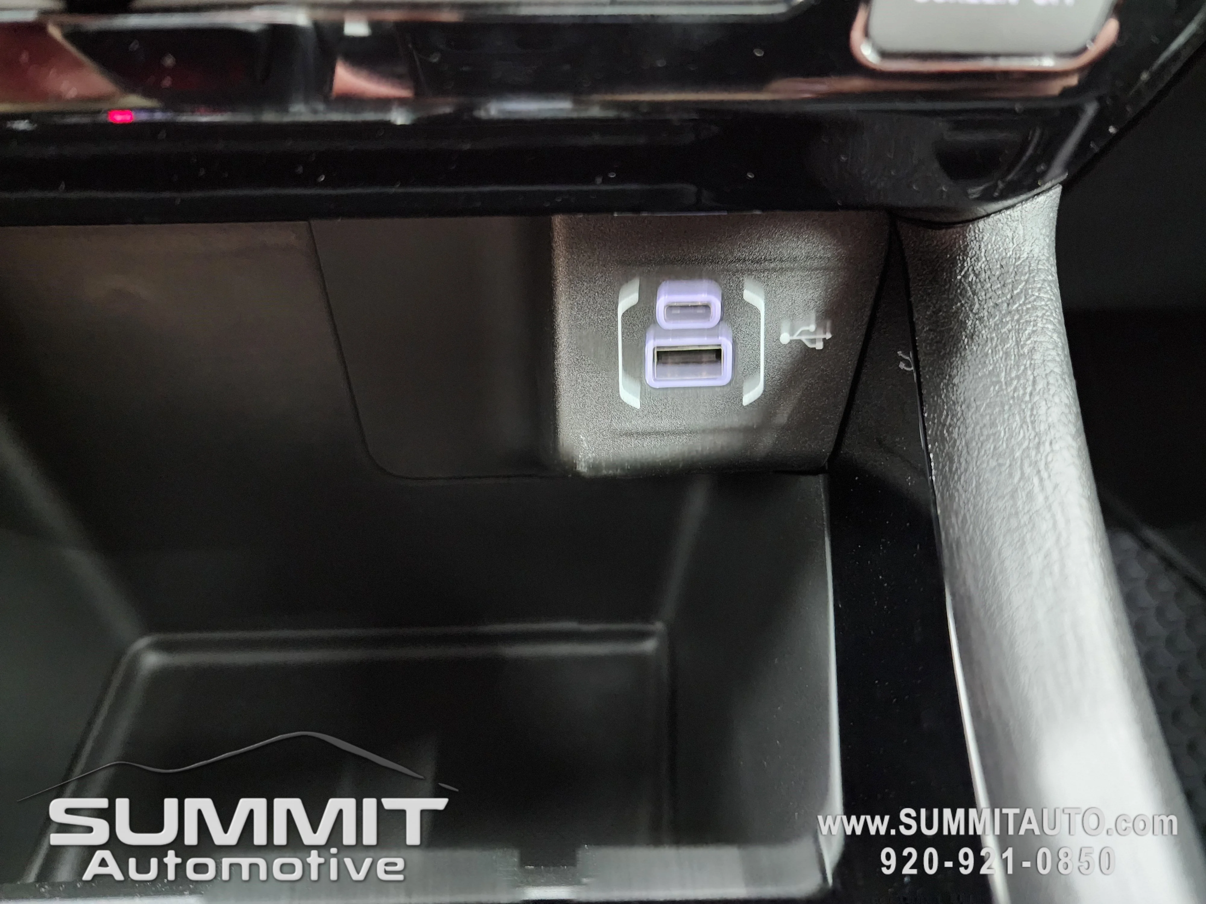 New 2026 Bright White Clearcoat Jeep Latitude image 62