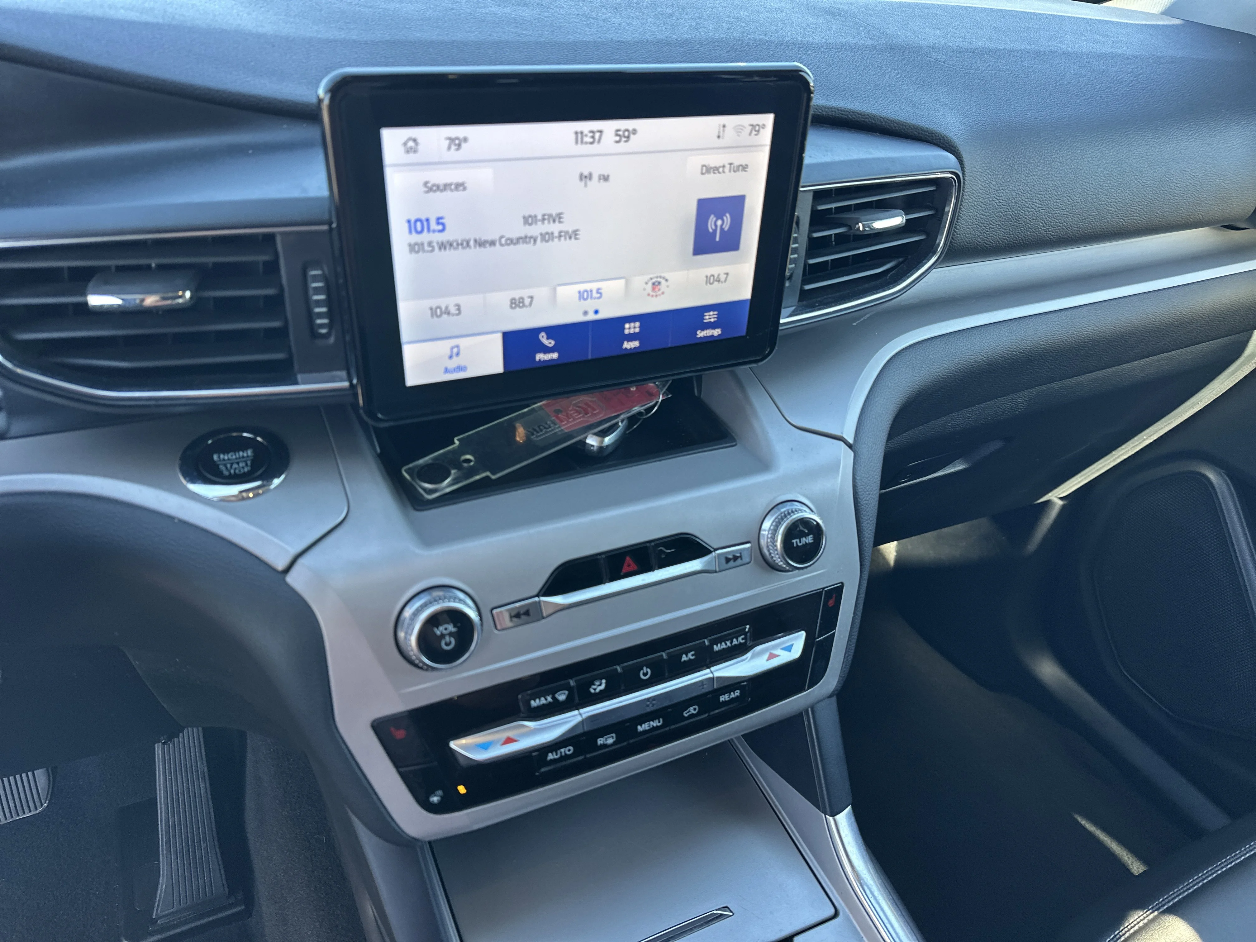 2023 Ford Explorer XLT - Photo 29