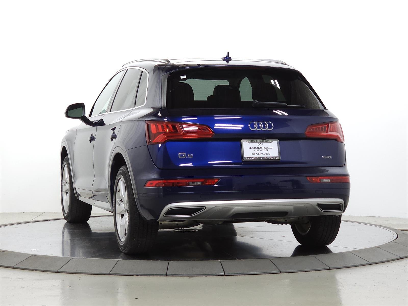 Used 2019 Blue Audi quattro Premium Plus 45 TFSI image 5