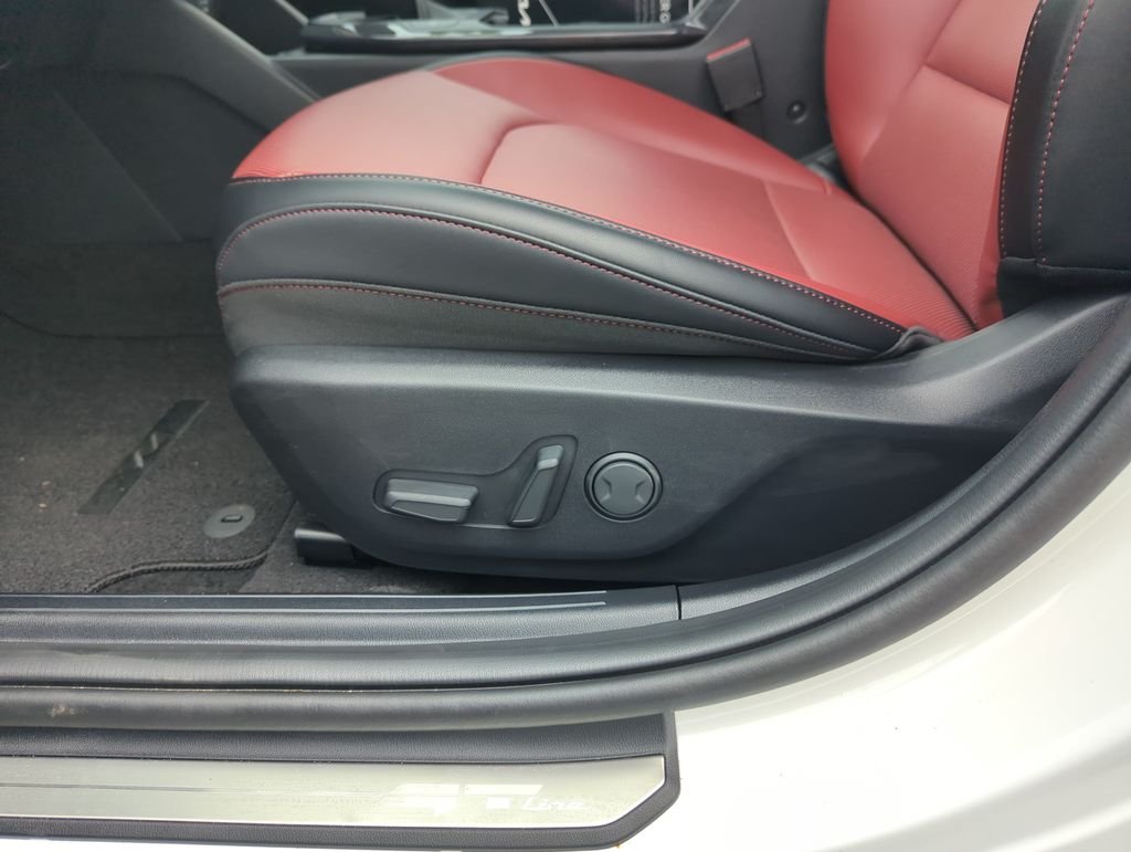 New 2026 Snow White Pearl Kia GT-Line image 13
