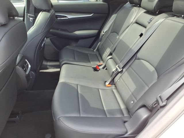 Used 2025 White INFINITI LUXE image 22