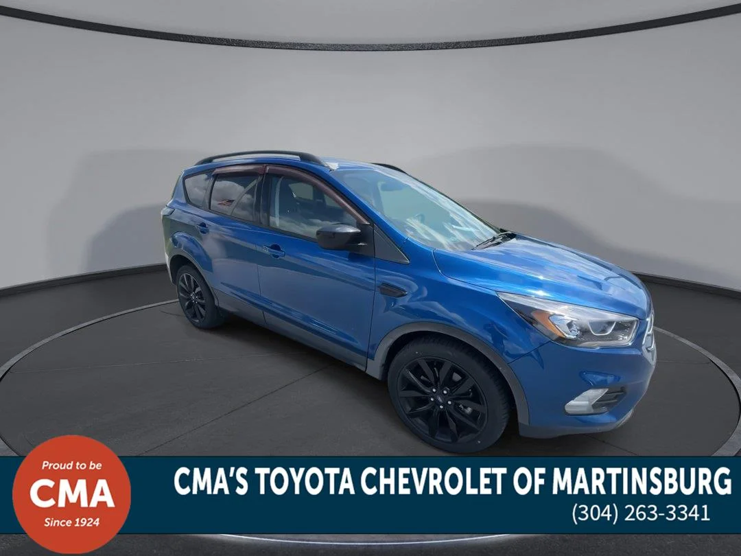 Used 2017 Lightning Blue Ford SE image 2