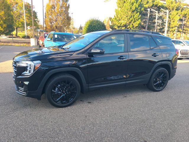 Used 2024 Black GMC SLE image 4