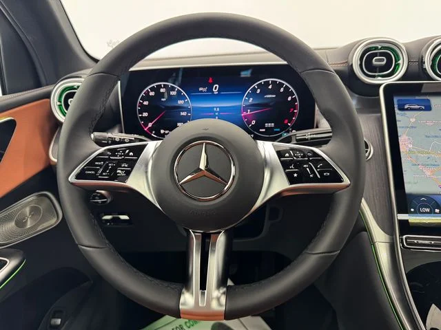 New 2027 Gray Mercedes-Benz GLC 300 image 25