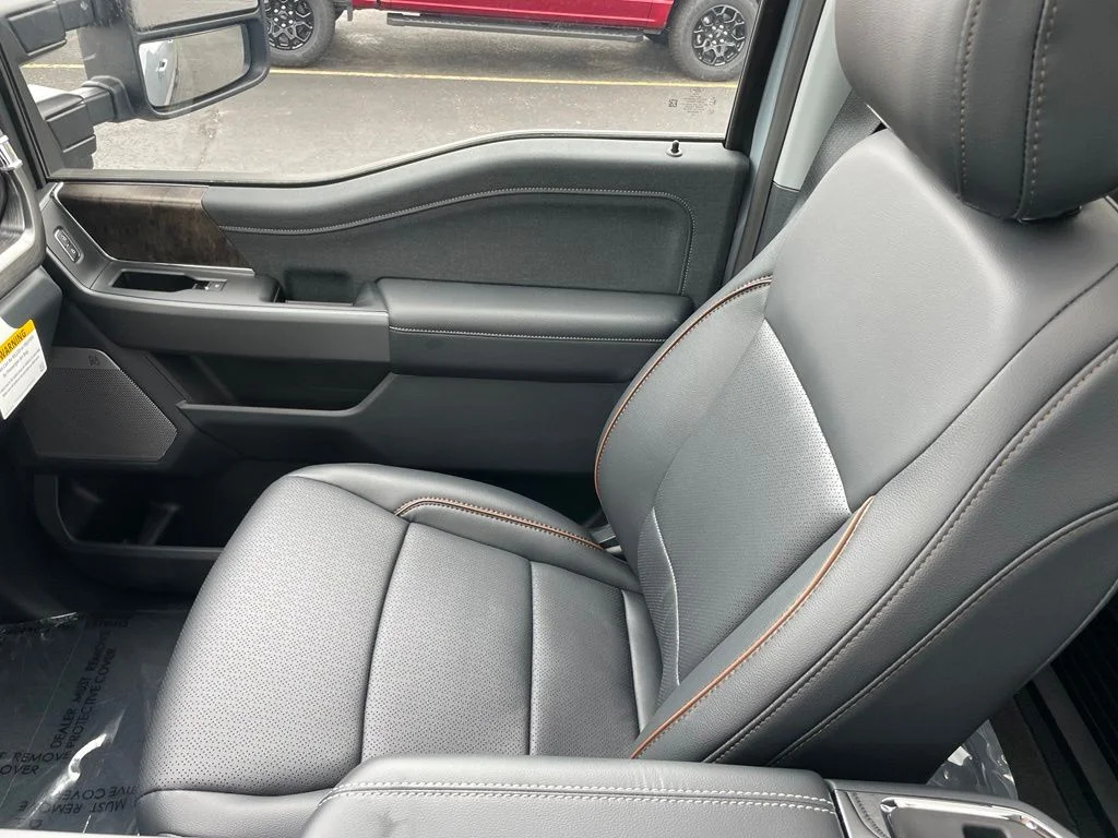 New 2026 Glacier Gray Metallic Tri-Coat Ford F-250® Lariat® image 26