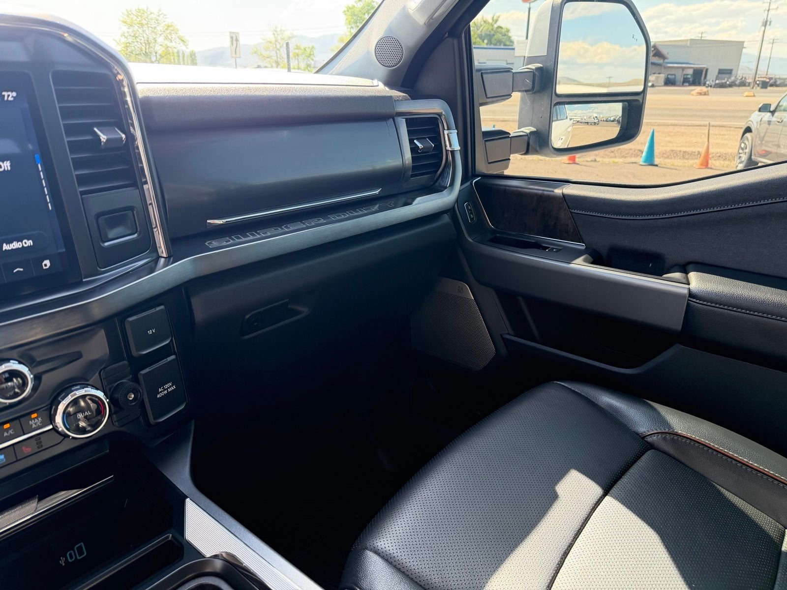 2023 Ford F-350 Super Duty Lariat - Photo 24