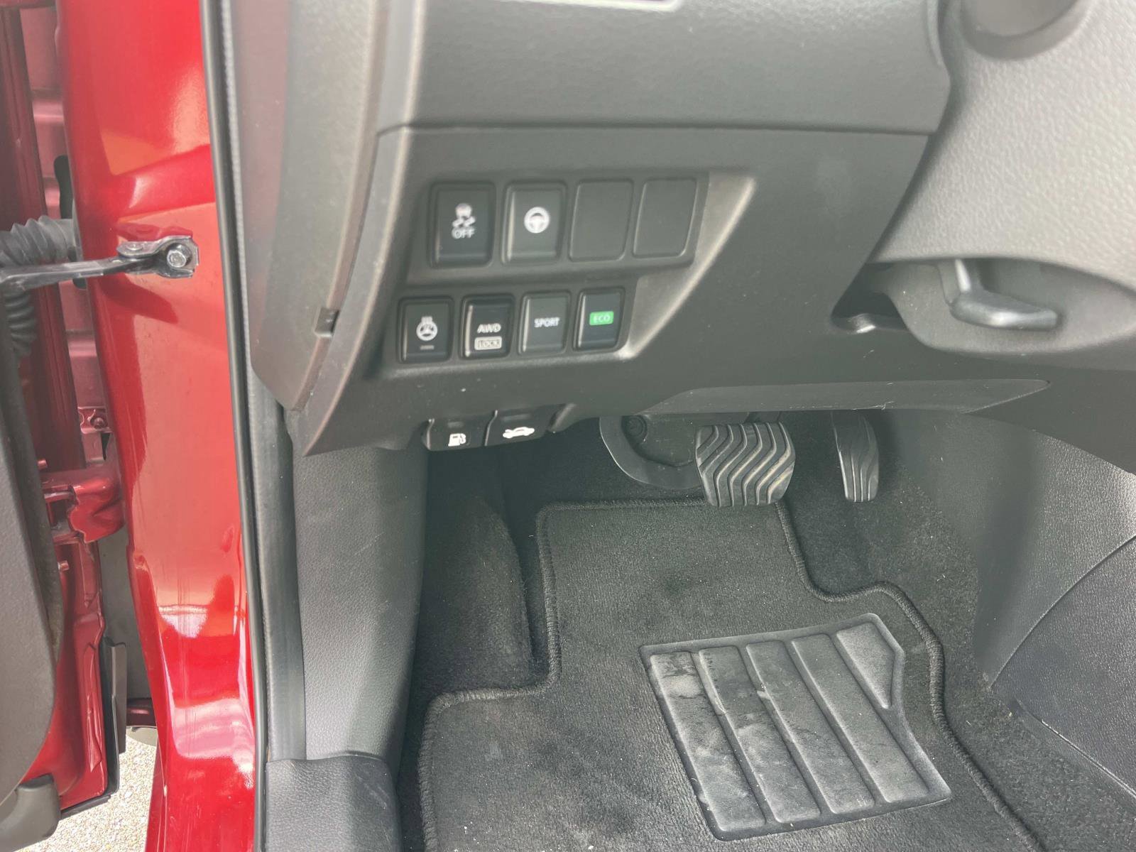 Used 2021 Scarlet Ember Tintcoat Nissan SL image 28