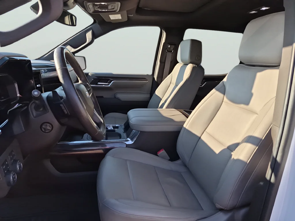 Used 2023 SUMMIT WHITE Chevrolet LTZ image 18