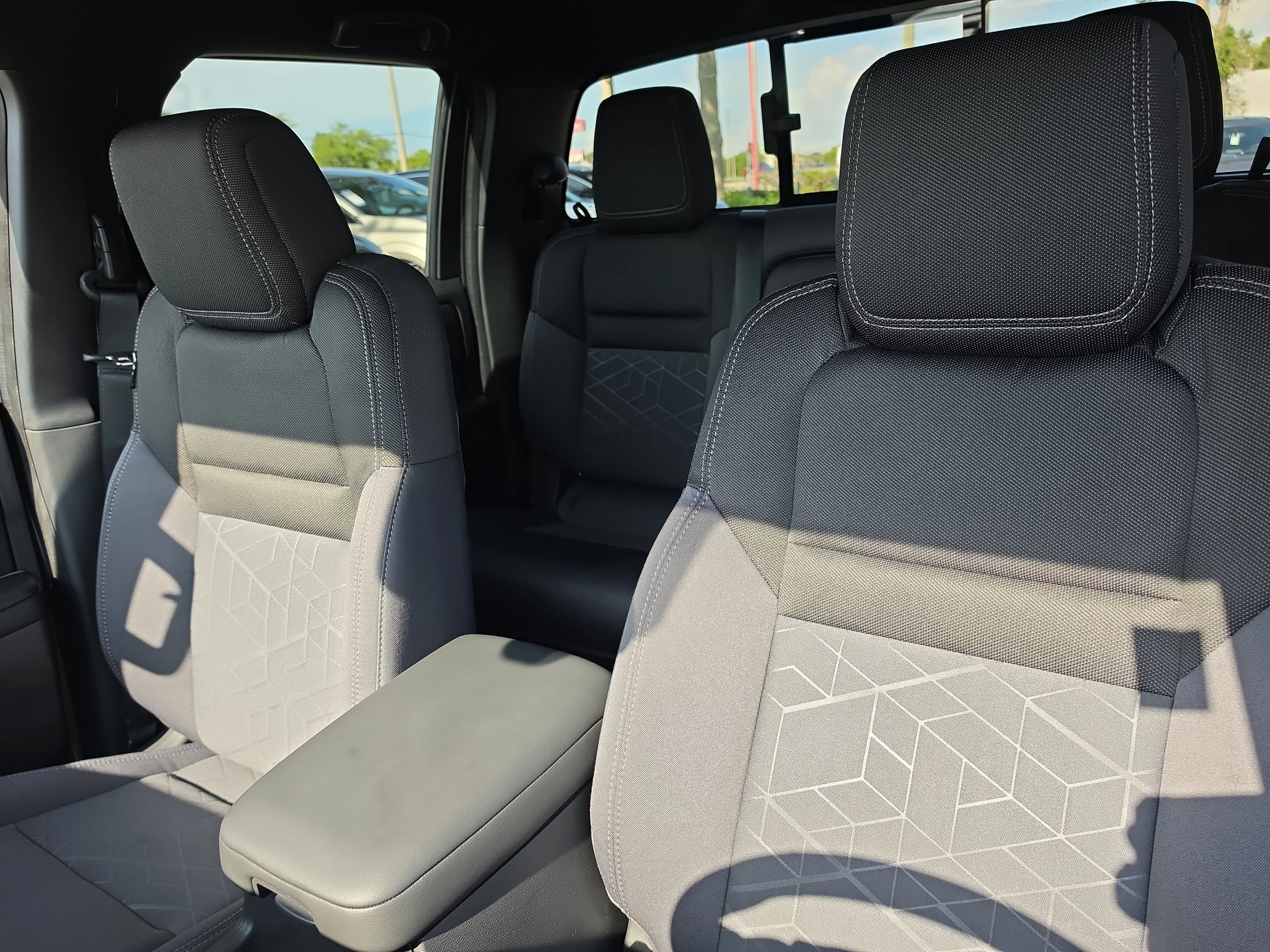 New 2026 Glacier White Nissan Crew Cab SV image 21
