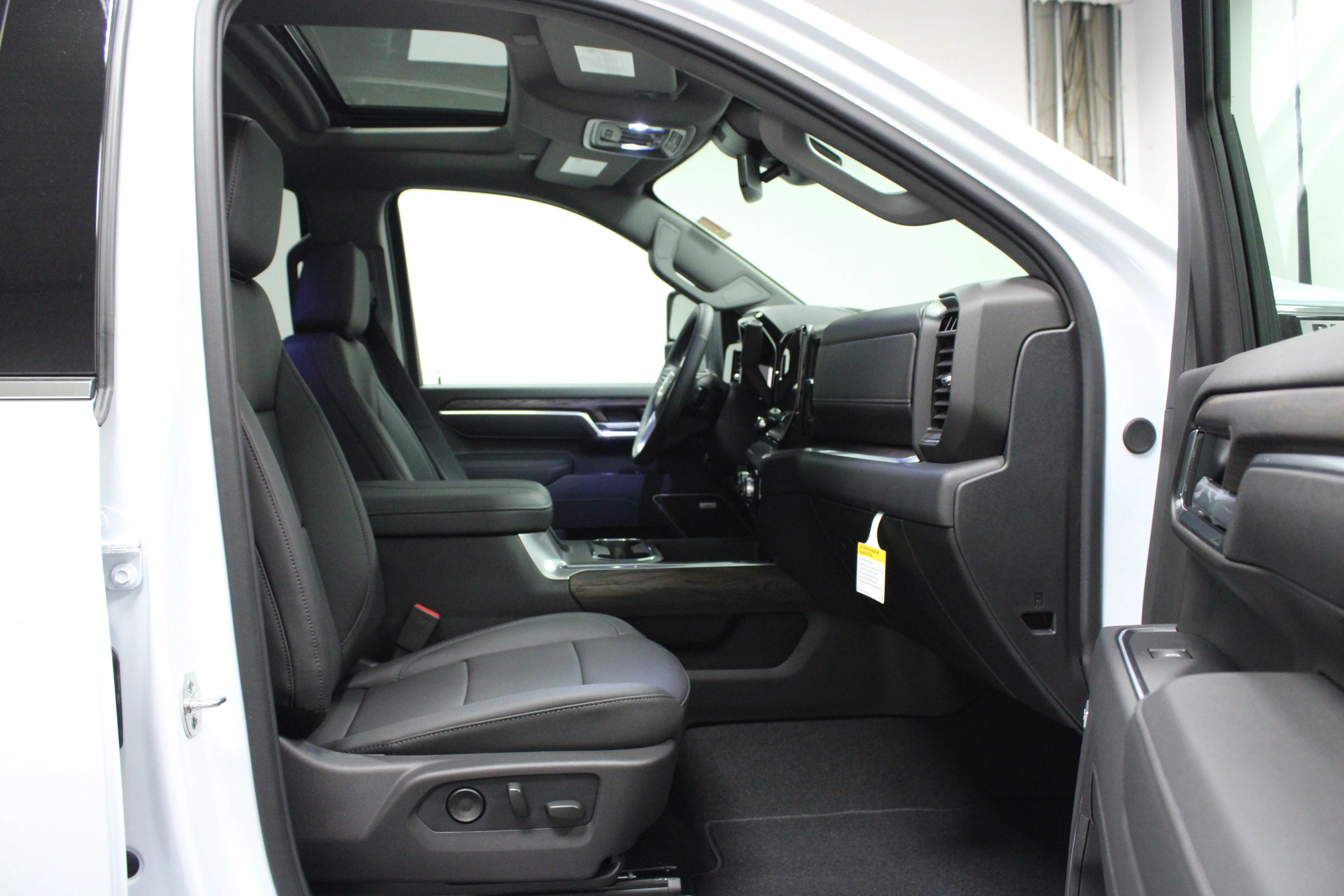 New 2026 Glacier White Tricoat GMC SLT image 16