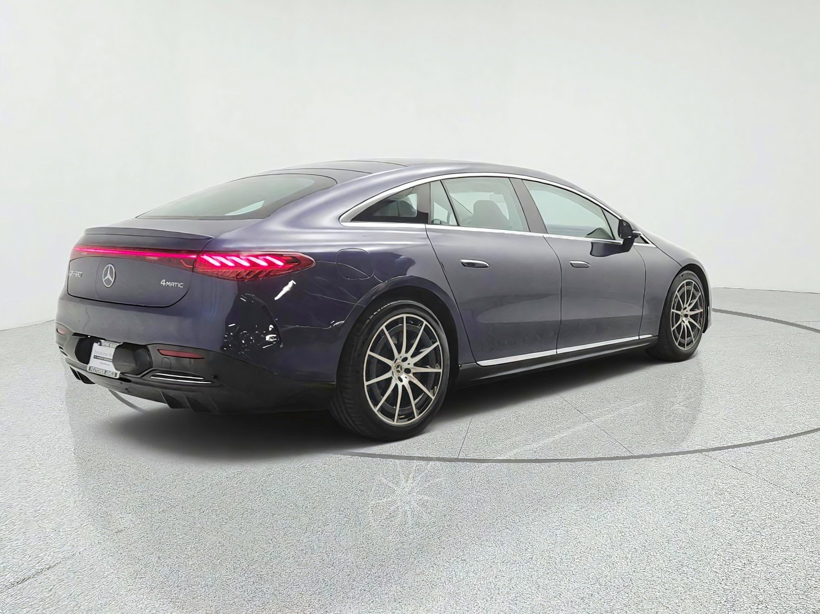 Used 2023 Twilight Blue Metallic Mercedes-Benz EQS 580 4MATIC® Sedan image 5