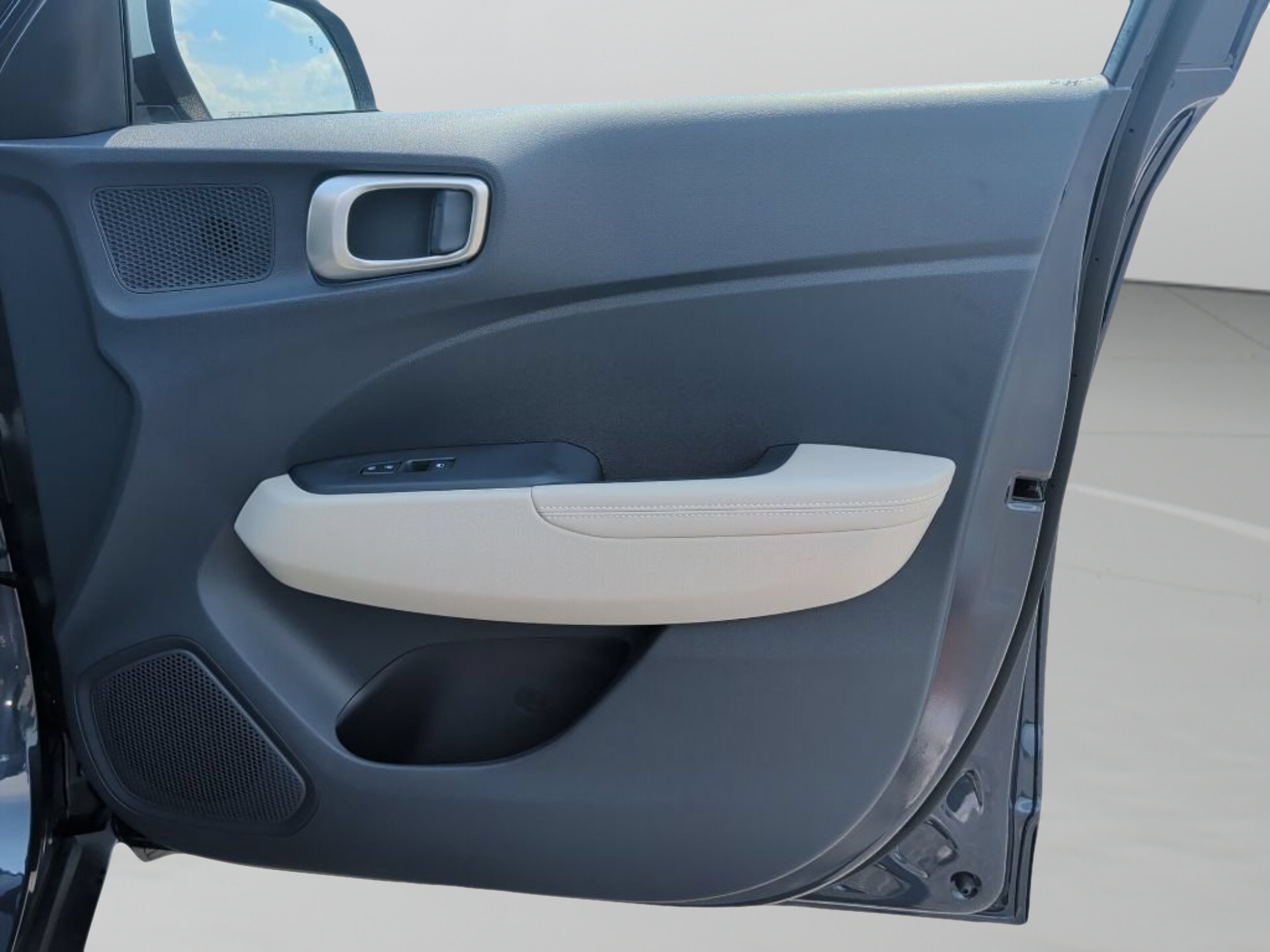 New 2026 Denim w/White Roof Hyundai SEL image 43
