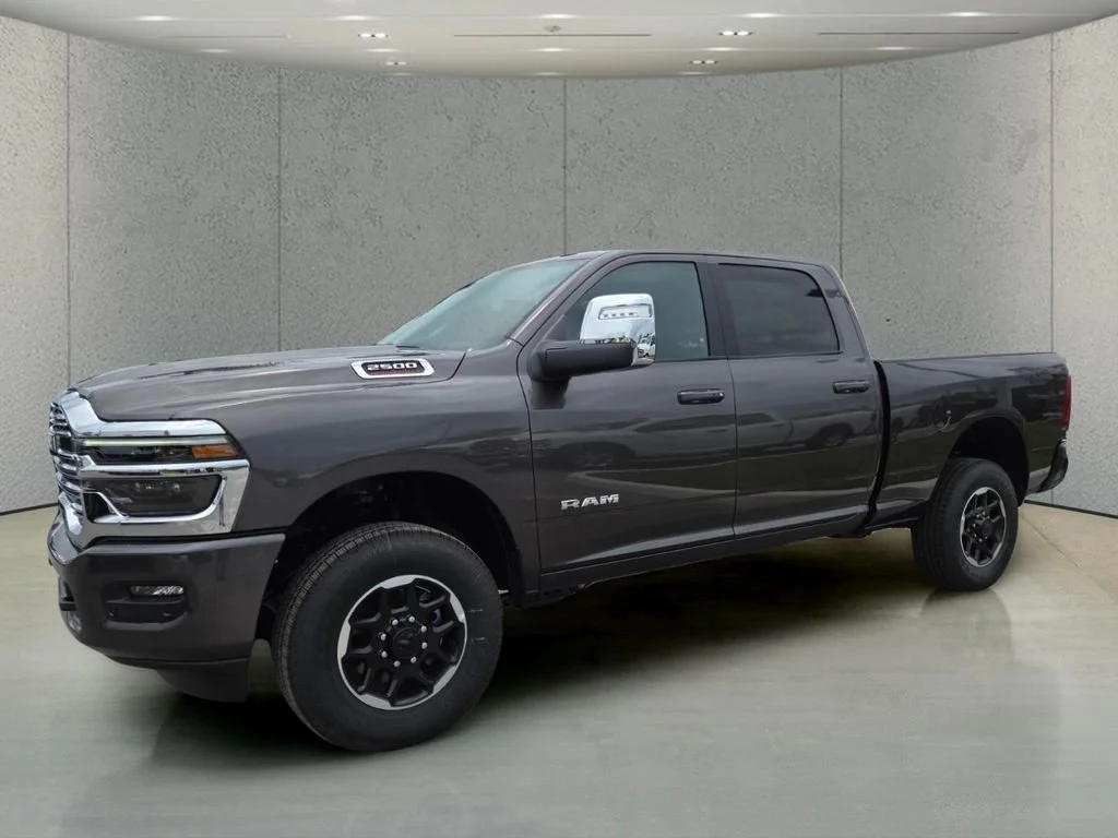 New 2026 Granite Crystal Metallic Clear-Coat Exterior Paint RAM Laramie image 9