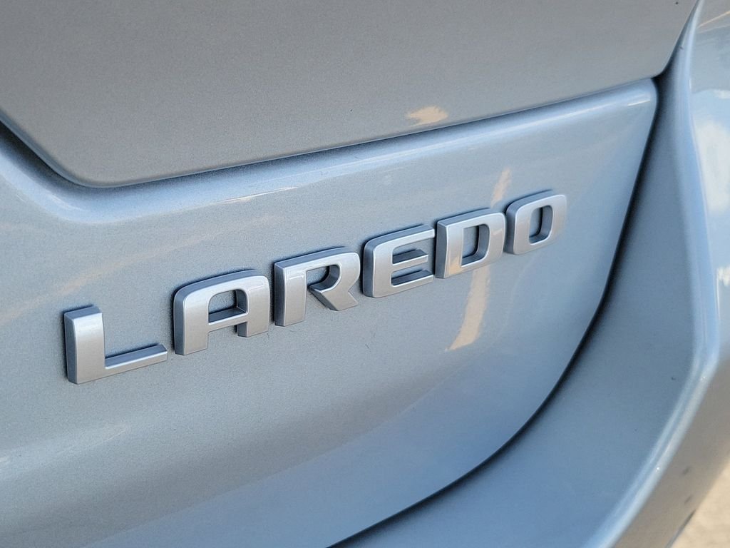 New 2026 Silver Zynith Jeep Laredo X image 8