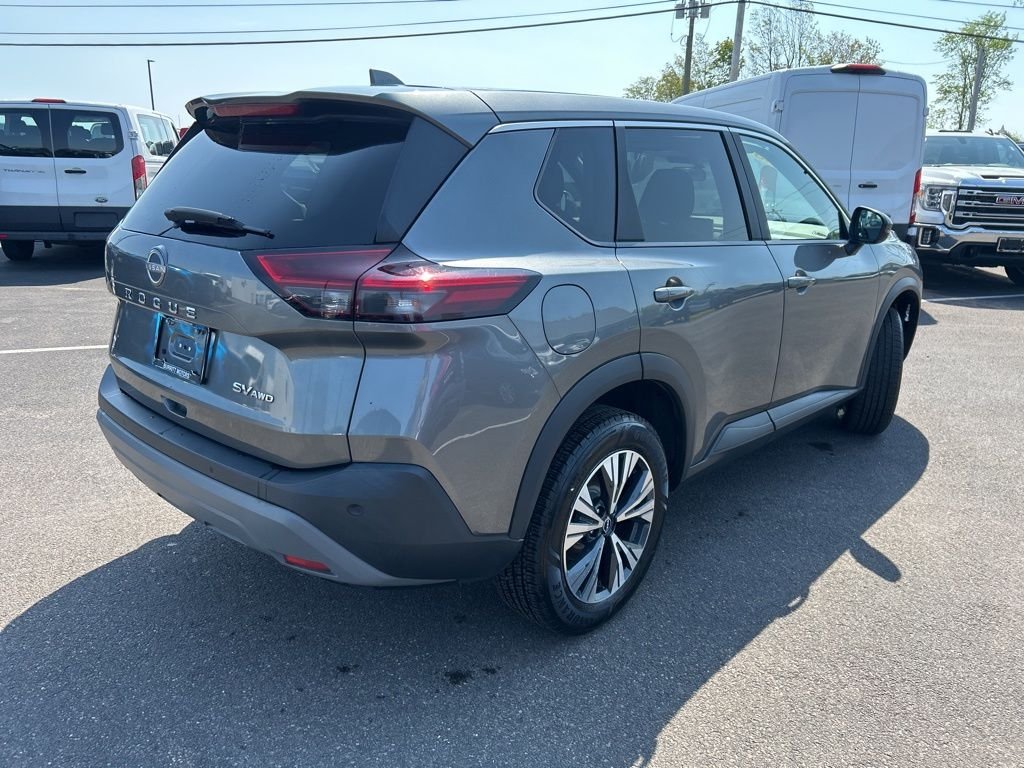 Used 2023 Gray Nissan SV image 7