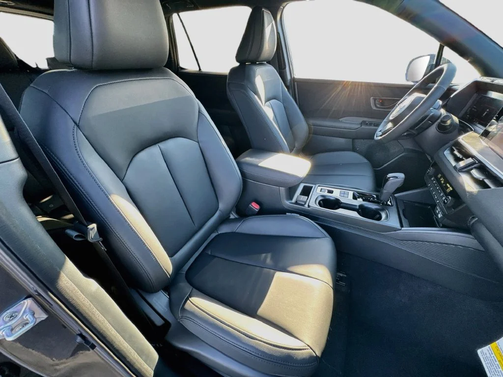 New 2026 Gray Subaru Premium image 37