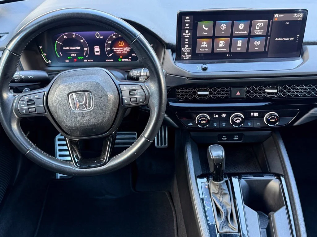 Certified Used 2024 Platinum White Pearl Honda Sport image 29