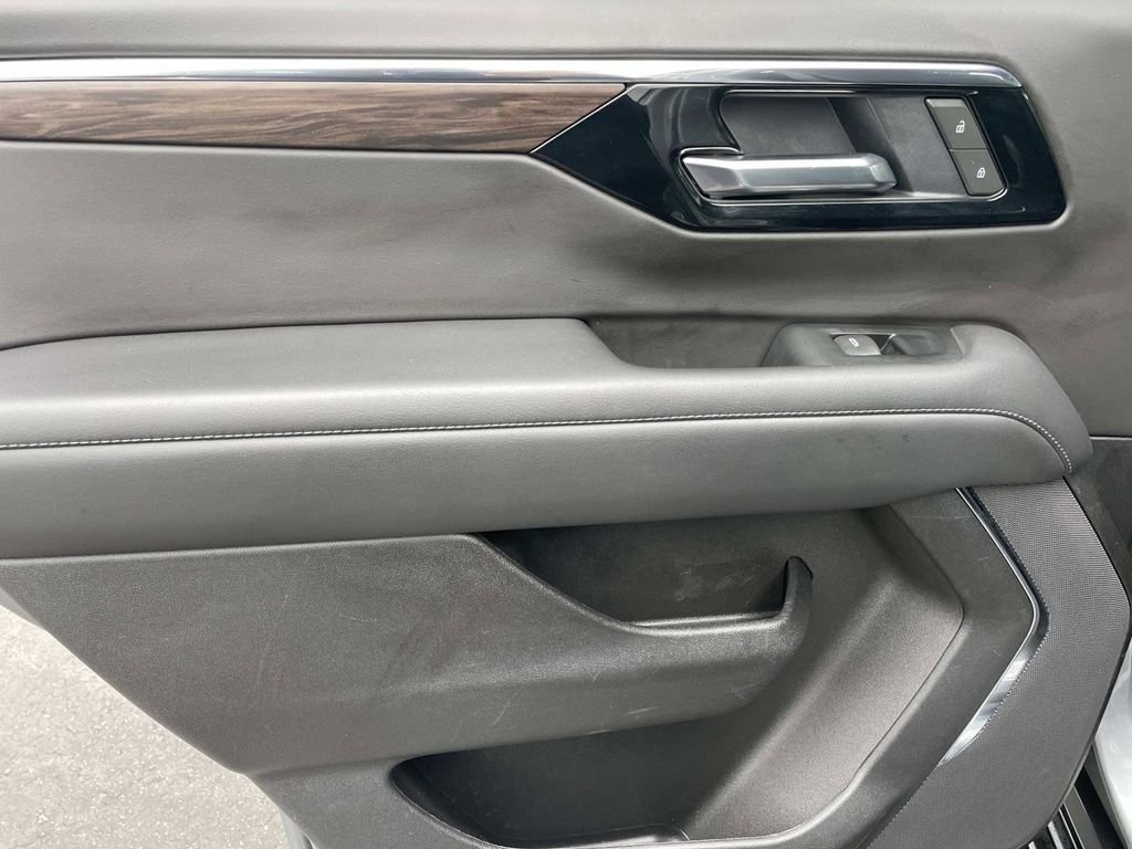 2025 Chevrolet Tahoe LT - Photo 24